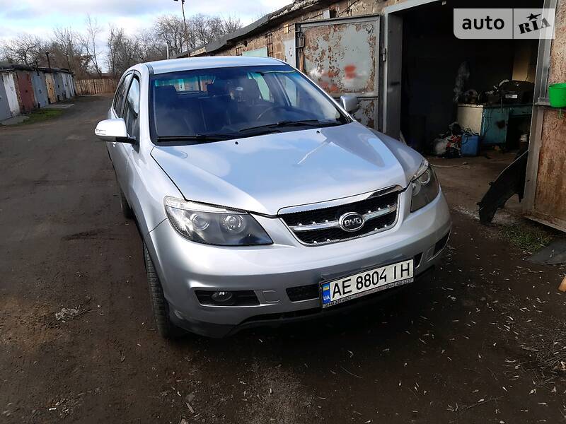 Позашляховик / Кросовер BYD S6 2013 в Кривому Розі