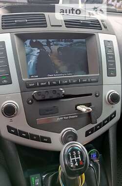 Седан BYD S6 2013 в Дубні