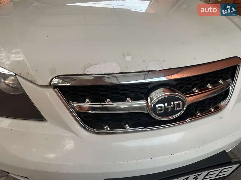 Внедорожник / Кроссовер BYD S6 2013 в Харькове фото 9 Внедорожник / Кроссовер BYD S6 2013 в Харькове