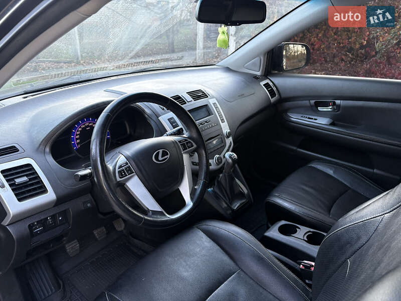 Позашляховик / Кросовер BYD S6 2013 в Кривому Розі фото 12 Позашляховик / Кросовер BYD S6 2013 в Кривому Розі