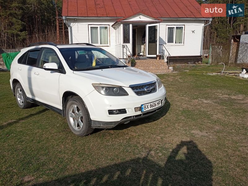 Позашляховик / Кросовер BYD S6 2012 в Нетішині