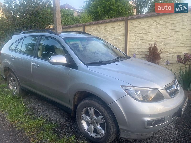 BYD S6 2012