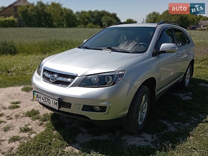 Позашляховик / Кросовер BYD S6 2013 в Здолбуніві