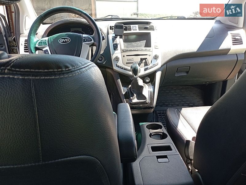 Позашляховик / Кросовер BYD S6 2013 в Здолбуніві