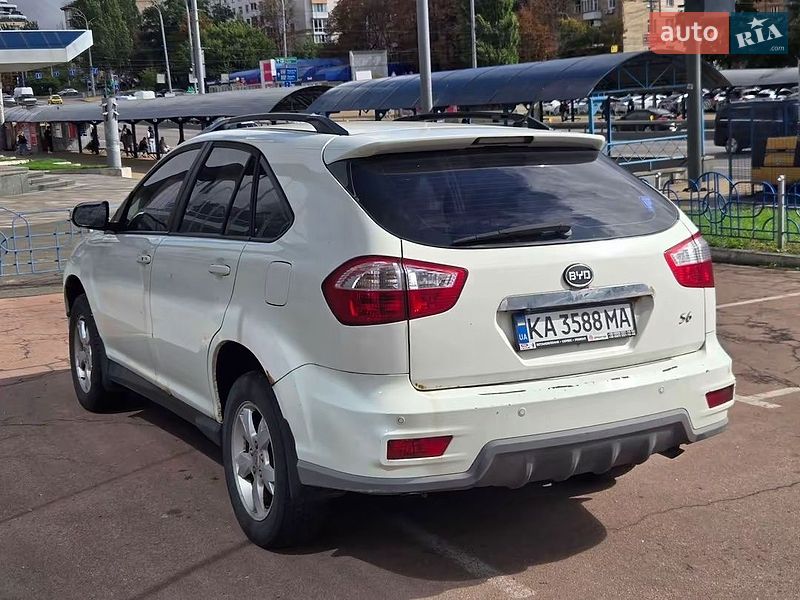 Внедорожник / Кроссовер BYD S6 2012 в Киеве
