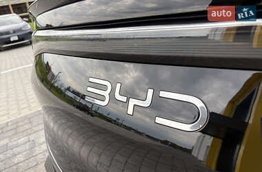 Позашляховик / Кросовер BYD Sea Lion 7 2025 в 