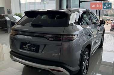 Позашляховик / Кросовер BYD Song L 2024 в 