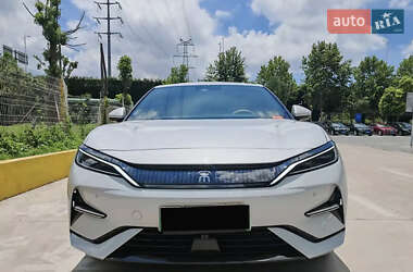 Внедорожник / Кроссовер BYD Song L 2024 в 