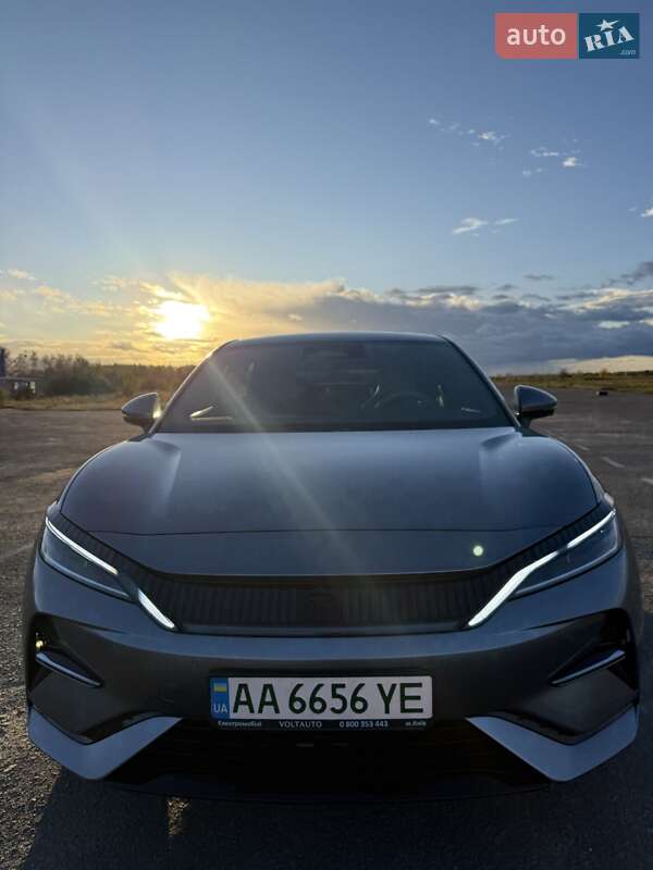 Позашляховик / Кросовер BYD Song L 2024 в 