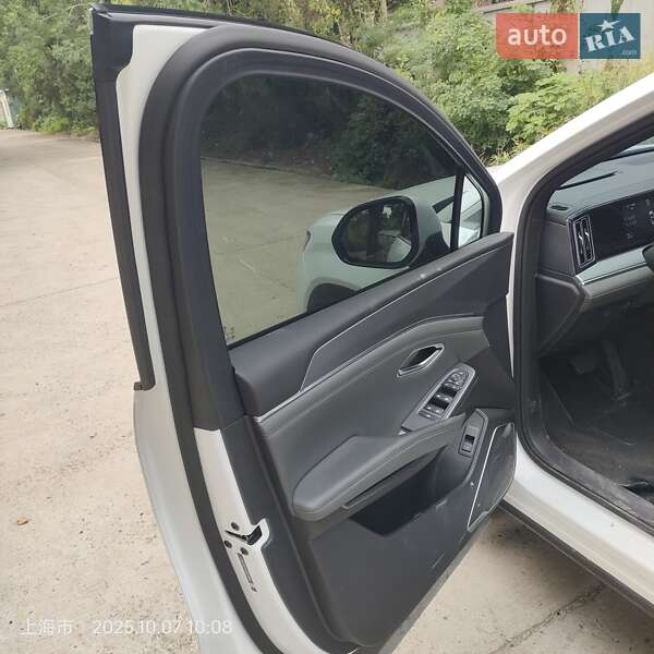 Позашляховик / Кросовер BYD Song L 2025 в Києві фото 8 Позашляховик / Кросовер BYD Song L 2025 в Києві