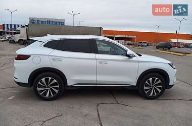 Позашляховик / Кросовер BYD Song Plus 2023 в 