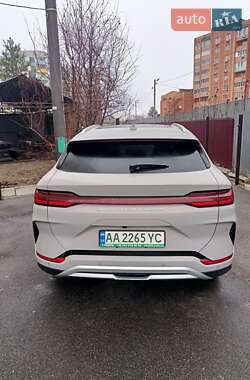 Внедорожник / Кроссовер BYD Song Plus 2024 в 