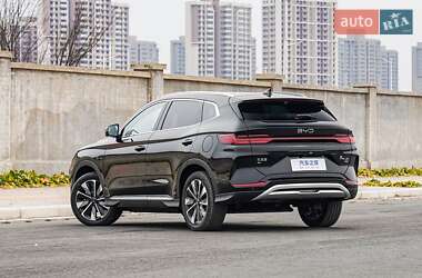 Позашляховик / Кросовер BYD Song Plus 2025 в 