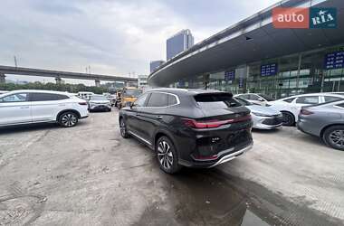 Позашляховик / Кросовер BYD Song Plus 2025 в 