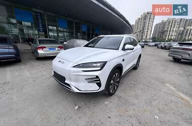 Внедорожник / Кроссовер BYD Song Plus 2025 в Хмельницком