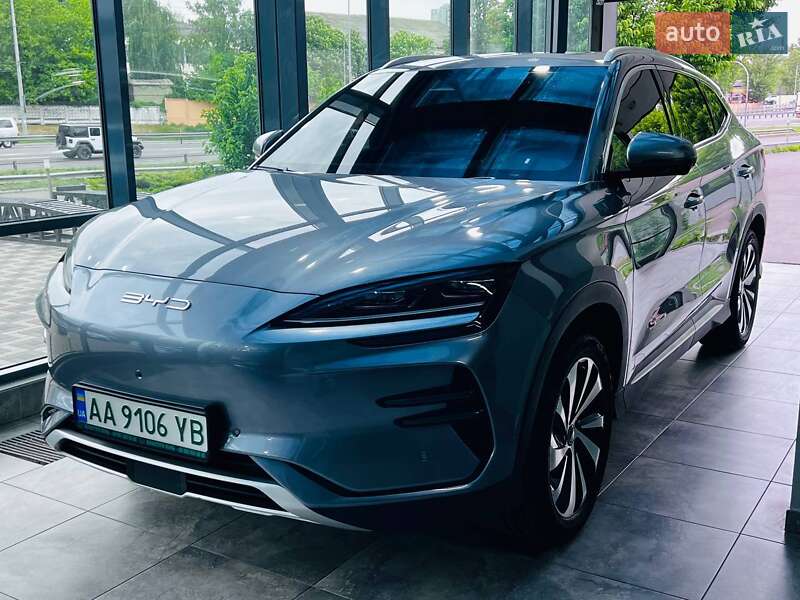 Позашляховик / Кросовер BYD Song Plus 2023 в 