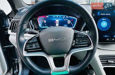 Позашляховик / Кросовер BYD Song Plus 2023 в 