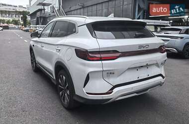 Позашляховик / Кросовер BYD Song Plus 2025 в 