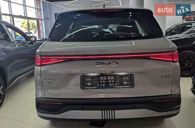 Позашляховик / Кросовер BYD Song Plus 2024 в 