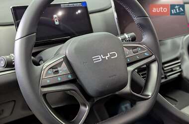 Позашляховик / Кросовер BYD Song Plus 2024 в 