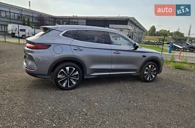 Позашляховик / Кросовер BYD Song Plus 2025 в 