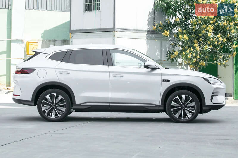 Внедорожник / Кроссовер BYD Song Plus 2025 в Киеве