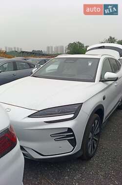 Внедорожник / Кроссовер BYD Song Plus 2025 в Киеве