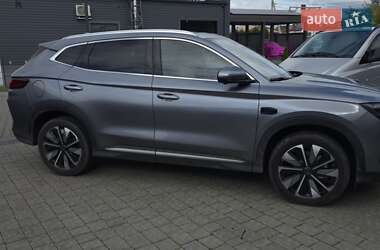 Позашляховик / Кросовер BYD Song Plus 2025 в 