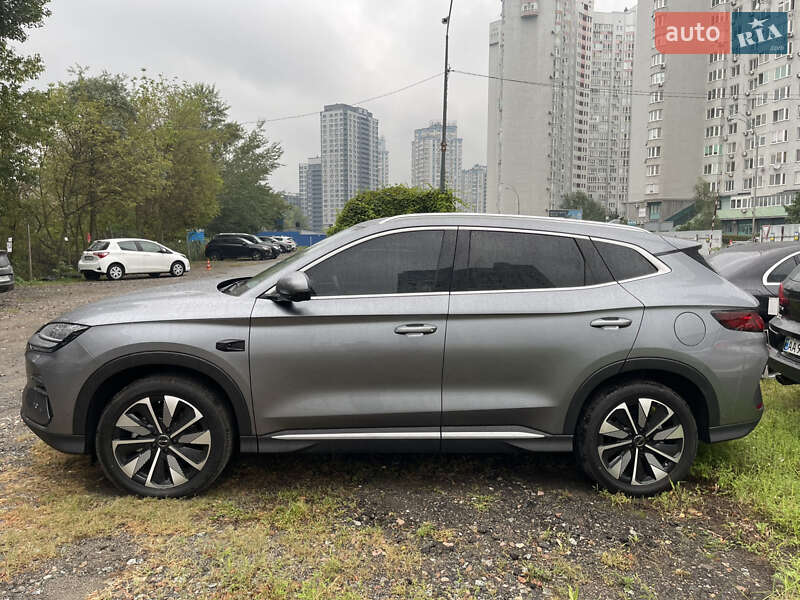 Внедорожник / Кроссовер BYD Song Plus 2025 в Киеве