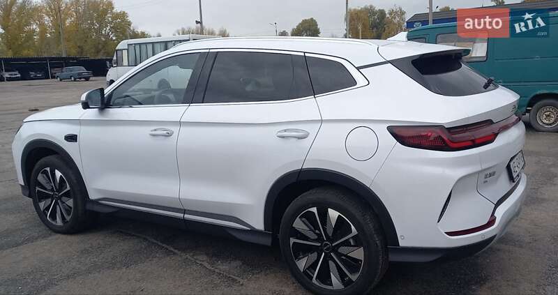 Внедорожник / Кроссовер BYD Song Plus 2025 в Днепре фото 4 Внедорожник / Кроссовер BYD Song Plus 2025 в Днепре