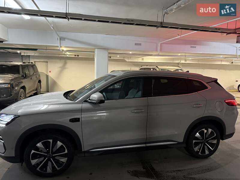 Внедорожник / Кроссовер BYD Song Plus 2025 в Киеве