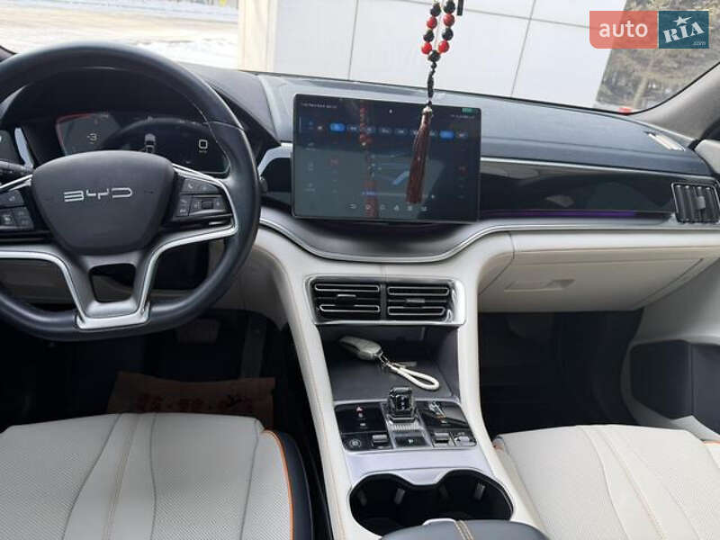 Позашляховик / Кросовер BYD Song Plus 2023 в Києві