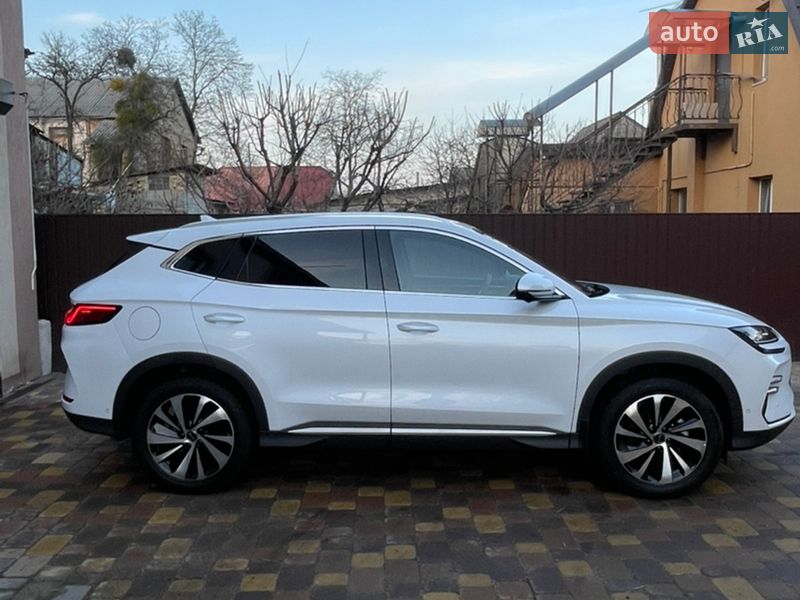 Внедорожник / Кроссовер BYD Song Plus 2023 в Киеве