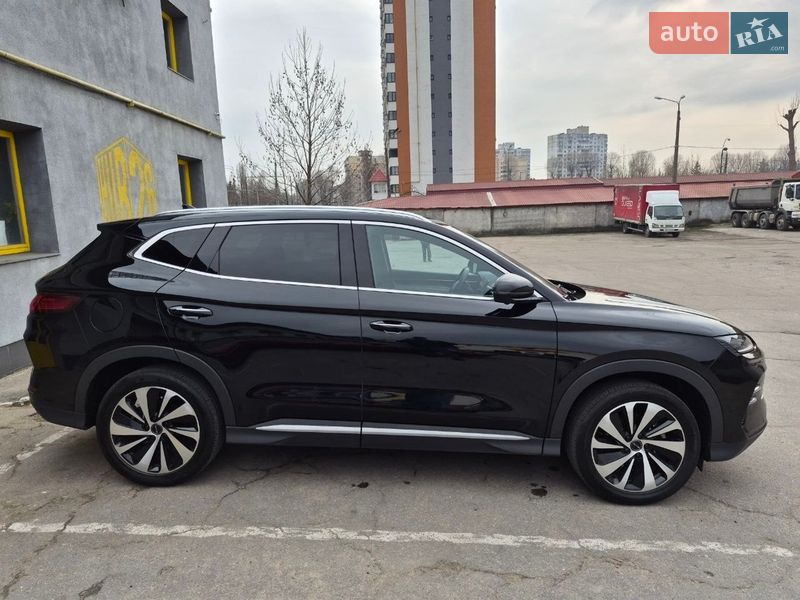 Внедорожник / Кроссовер BYD Song Plus 2023 в Киеве