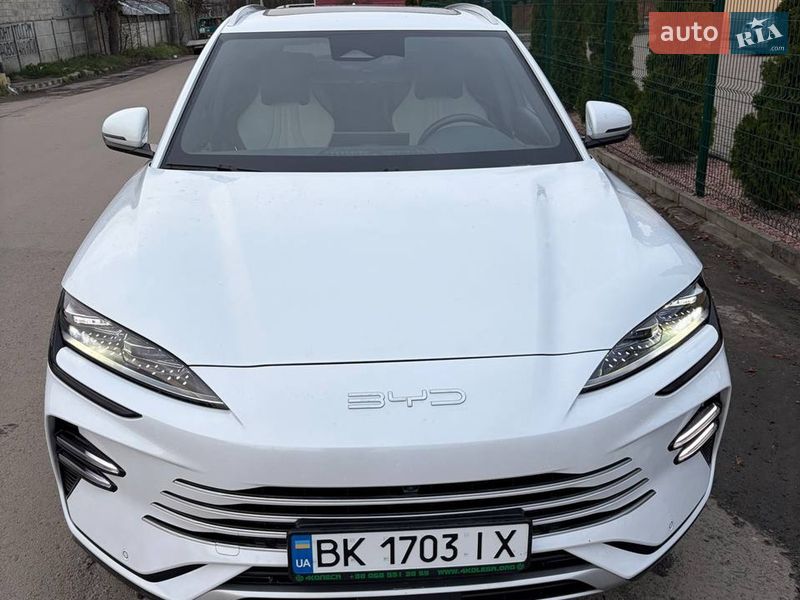 Позашляховик / Кросовер BYD Song Plus 2023 в Рівному