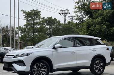 Позашляховик / Кросовер BYD Song Pro 2024 в 