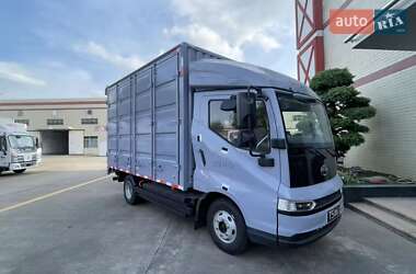 Вантажний фургон BYD T5 EV 2025 в 