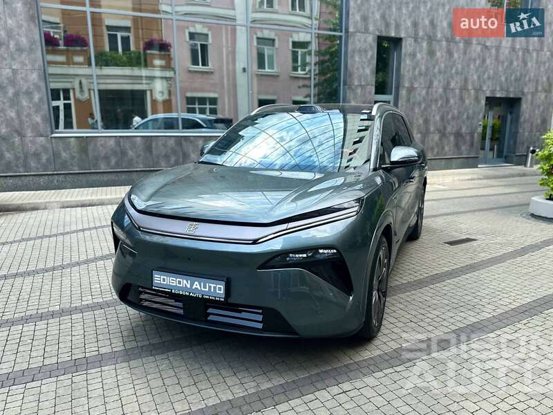 Позашляховик / Кросовер BYD Tang L 2025 в 