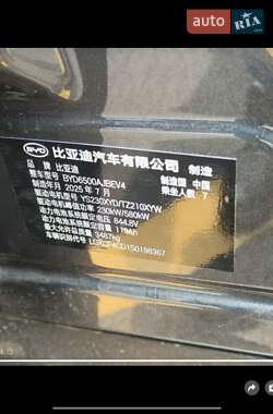 Позашляховик / Кросовер BYD Tang L 2025 в 