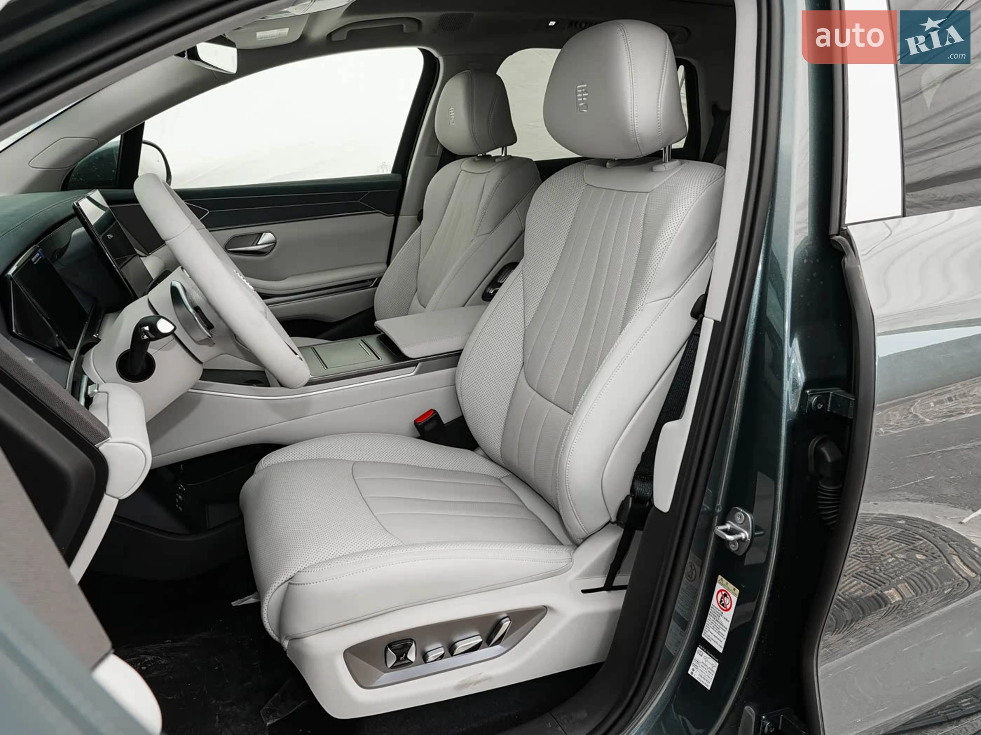 2025 BYD Tang - мініатюра 10