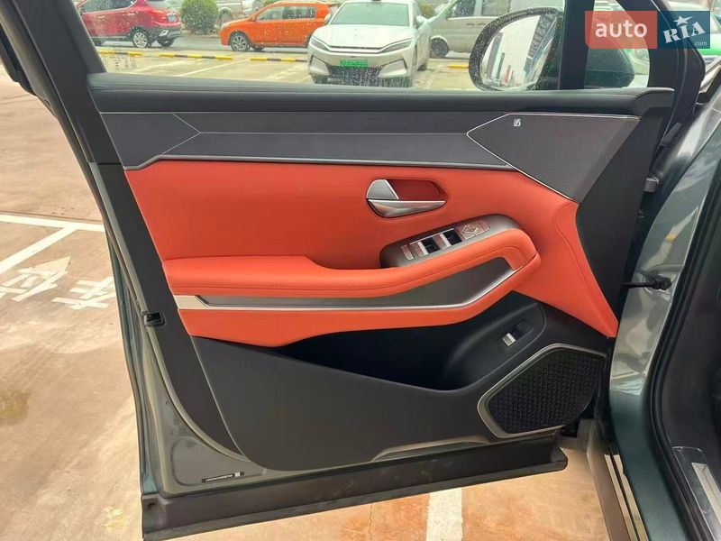 Позашляховик / Кросовер BYD Tang L 2025 в Києві фото 9 Позашляховик / Кросовер BYD Tang L 2025 в Києві