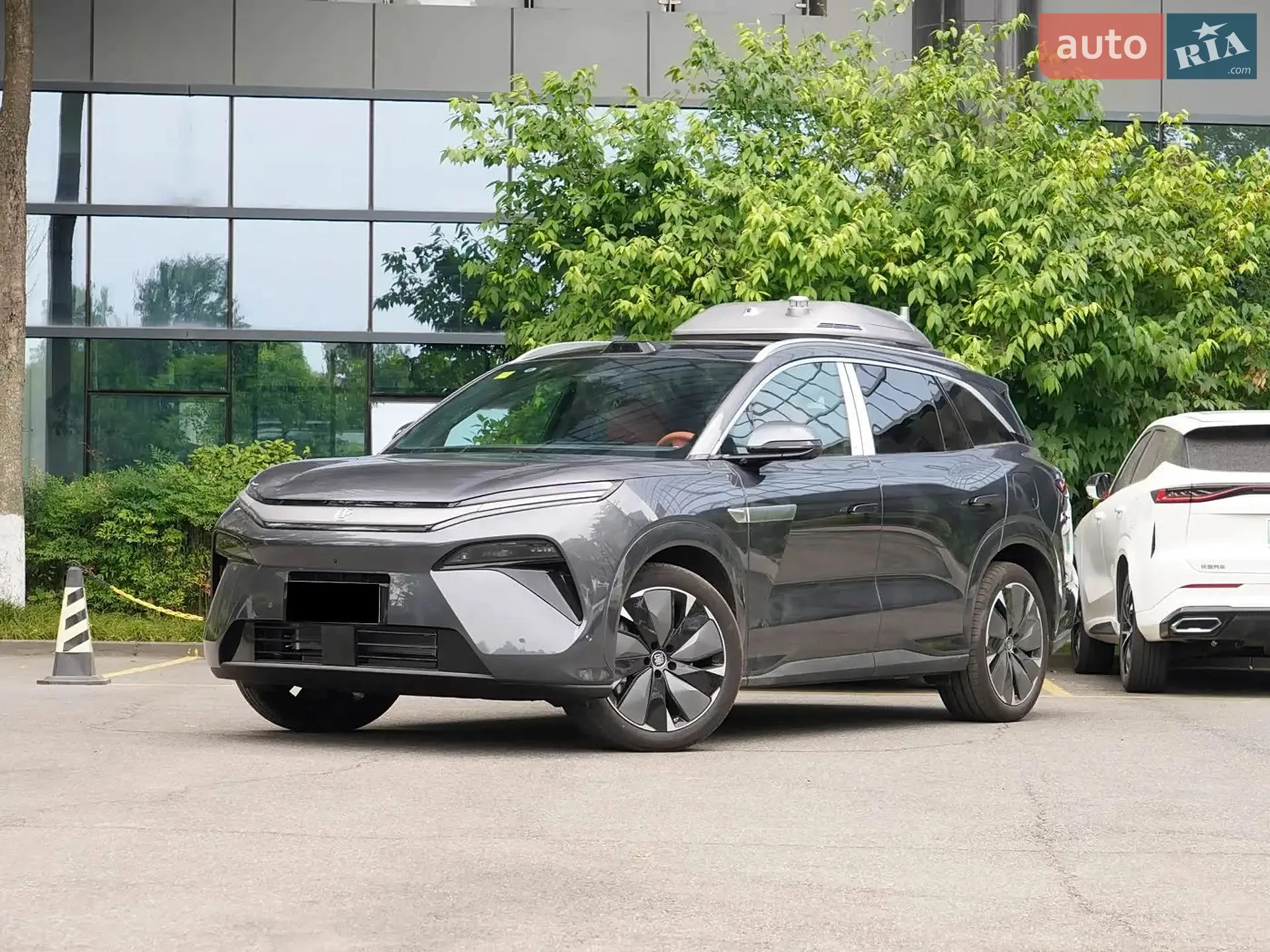 2025 BYD Tang - фото 1