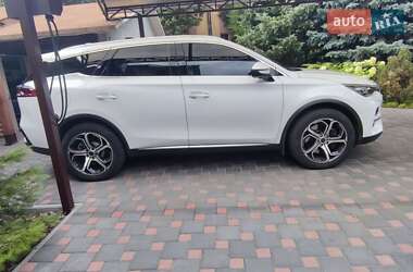 Внедорожник / Кроссовер BYD Tang 2022 в 