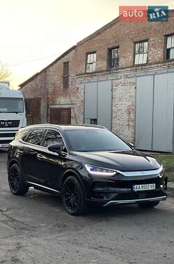 Позашляховик / Кросовер BYD Tang 2023 в 