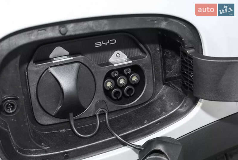 Внедорожник / Кроссовер BYD Yuan Plus 2025 в Стрые