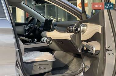 Позашляховик / Кросовер BYD Yuan Plus 2024 в 