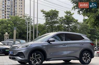 Позашляховик / Кросовер BYD Yuan Plus 2024 в 