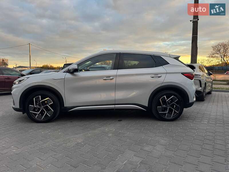 Внедорожник / Кроссовер BYD Yuan Plus 2023 в Киеве