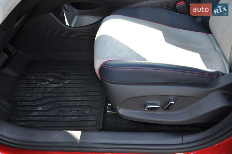 Внедорожник / Кроссовер BYD Yuan Plus 2023 в Одессе