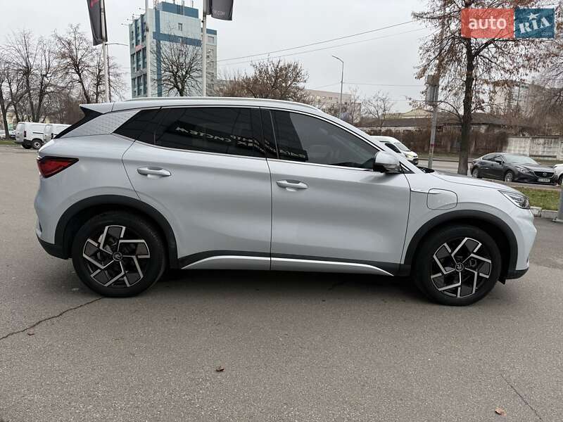 Внедорожник / Кроссовер BYD Yuan Plus 2022 в Киеве